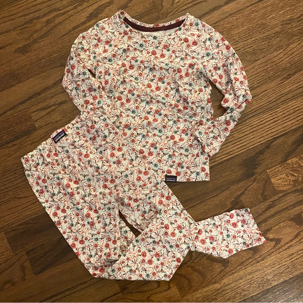 Patagonia capilene set